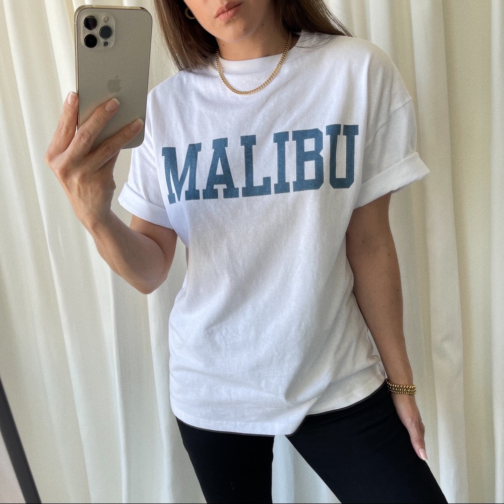 THE MALIBU TEE — White - Picture 7 of 10